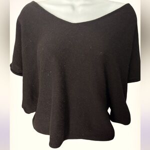 B.chyll black poncho style 100 % Cashmere Sweater Sz M